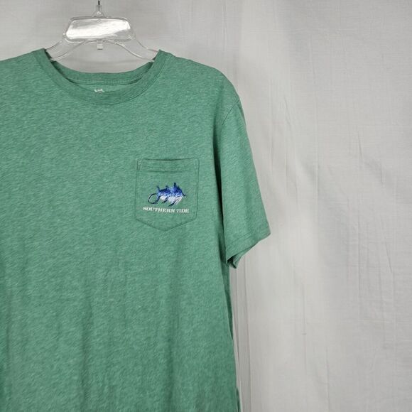 Southern Tide Heathered Green Graphic Pocket Tee Fishing Lure Men's Size Medium - Picture 2 of 4